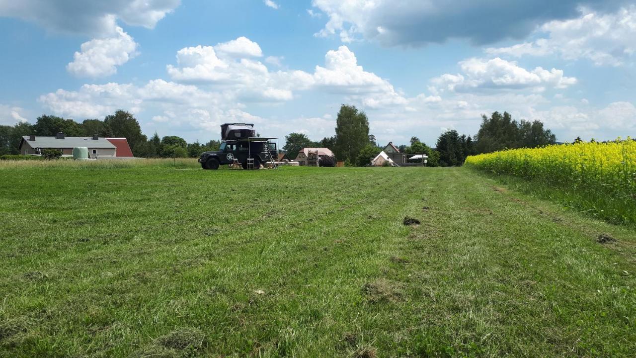 Autark-Camp Gleis A. Hotel Durrhennersdorf Eksteriør billede