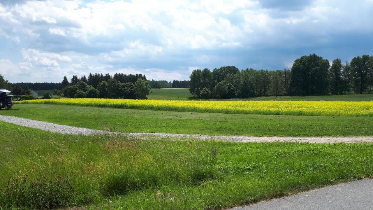 Autark-Camp Gleis A. Hotel Durrhennersdorf Eksteriør billede