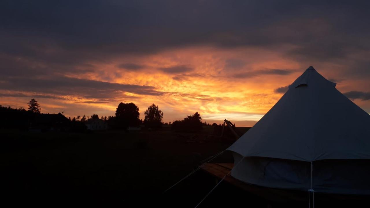 Autark-Camp Gleis A. Hotel Durrhennersdorf Eksteriør billede